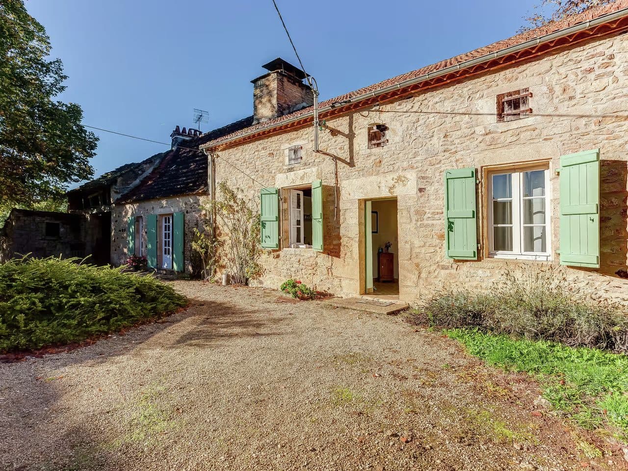 Refuge forestier à Saint-Caprais 4