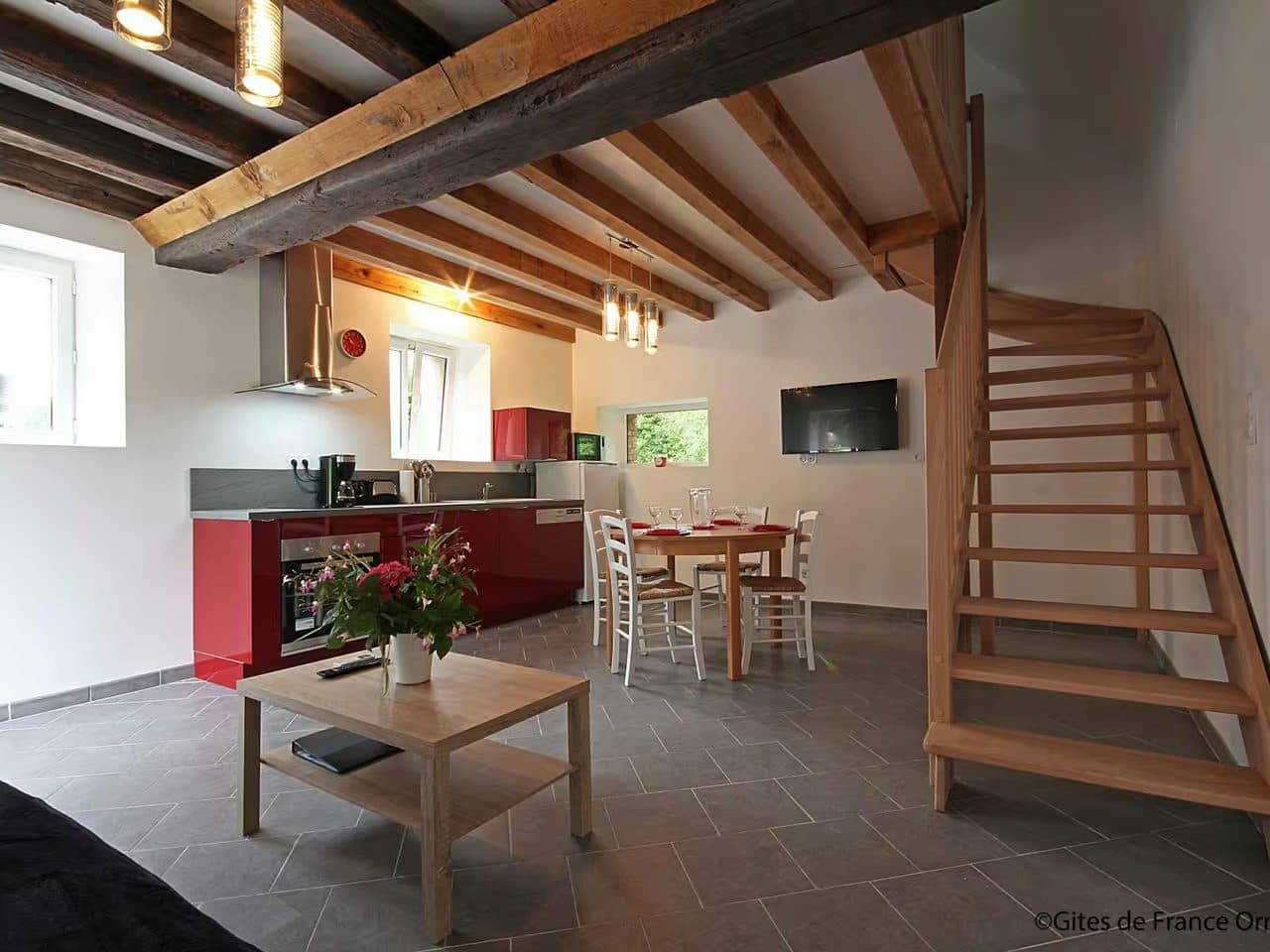 Ancien moulin avec terrasse et animaux acceptés 2