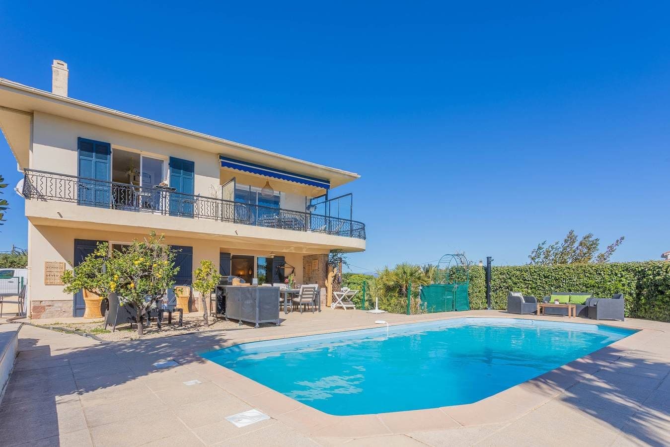 Appartement de vacances "Le Figuier" avec piscine privée, climatisation, Wi-Fi et mer 2