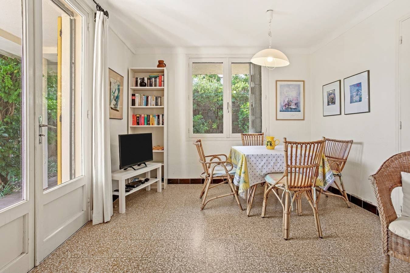 Appartement « Villa Dorène » avec terrasse privée, Wi-Fi et climatisation 2