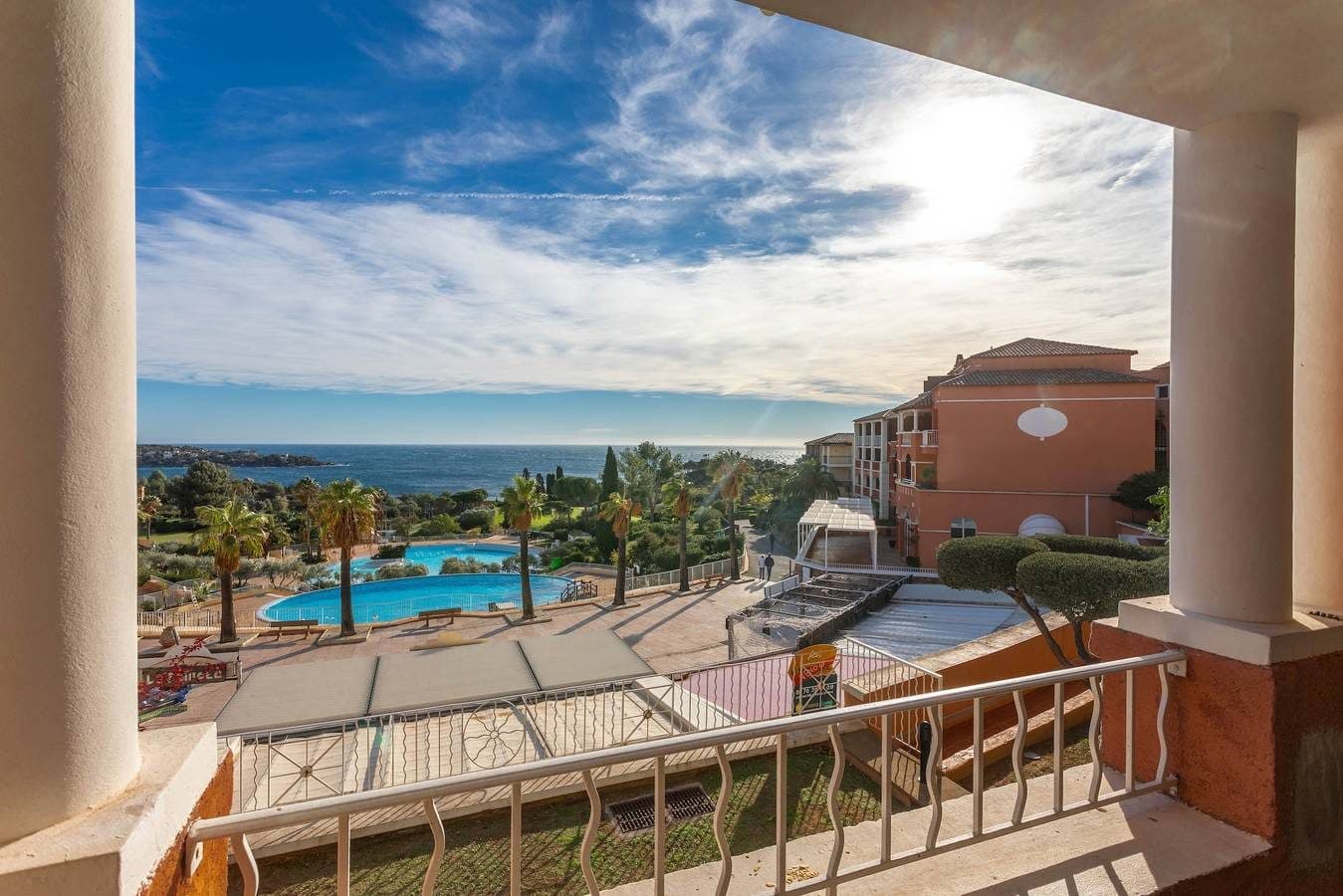Appartement 'Cap Esterel St Raphaël' avec Vue Mer, Piscine Commune et Terrasse Privée 3