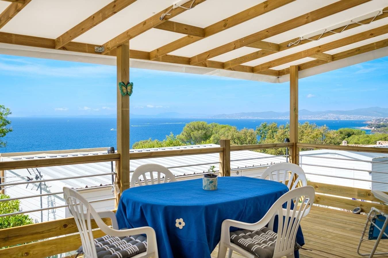 Mobilhome Baia avec vue sur la mer, terrasse privée et Wi-Fi 3