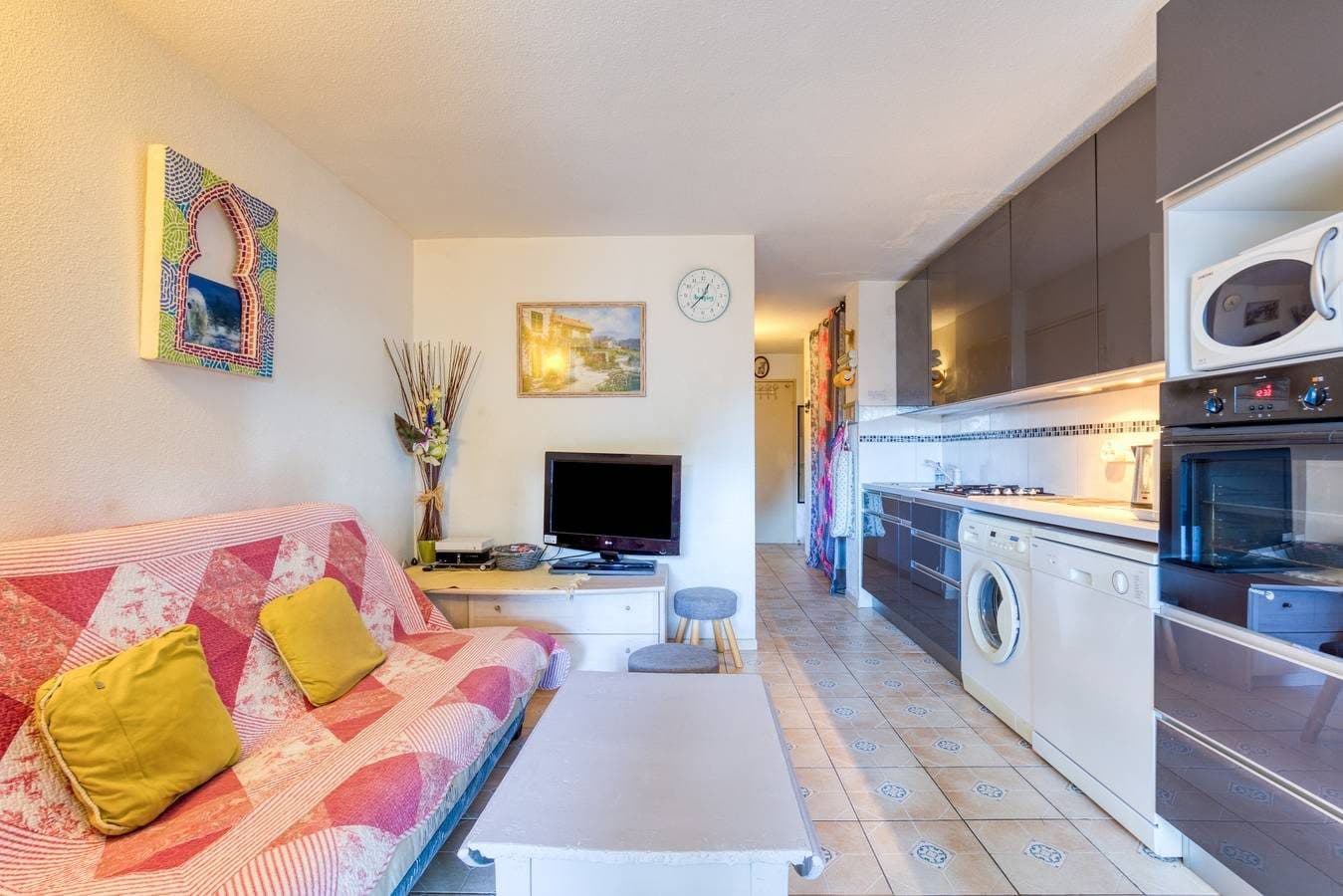 Appartement de vacances "Résidence Cap Les Pins" avec piscine partagée, terrasse privée et Wi-Fi 3