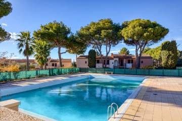 Appartement de vacances "Résidence Cap Les Pins" avec piscine partagée, terrasse privée et Wi-Fi 4